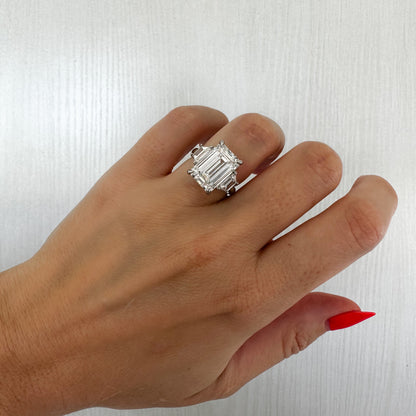 10 carat emerald cut diamond engagement ring with trapezoids in platinum by Valentina Fine Jewellery Hong Kong. Free global shipping including USA, Australia, Singapore, UK and Dubai