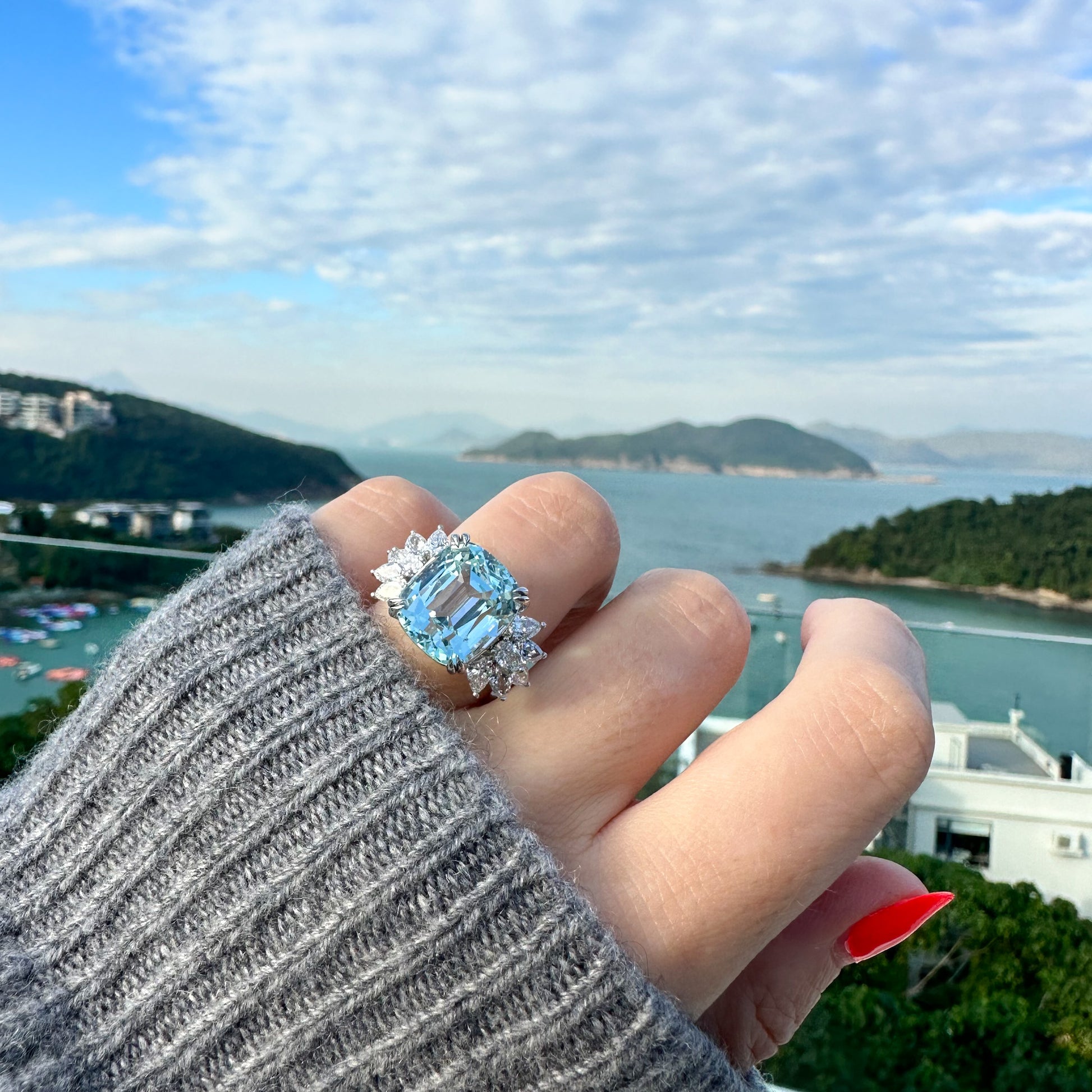 Cushion cut aquamarine and diamond ring with pear cut diamonds in 18k gold by Valentina Fine Jewellery Hong Kong. Global free shipping including USA, Dubai, Singapore, Australia and UK