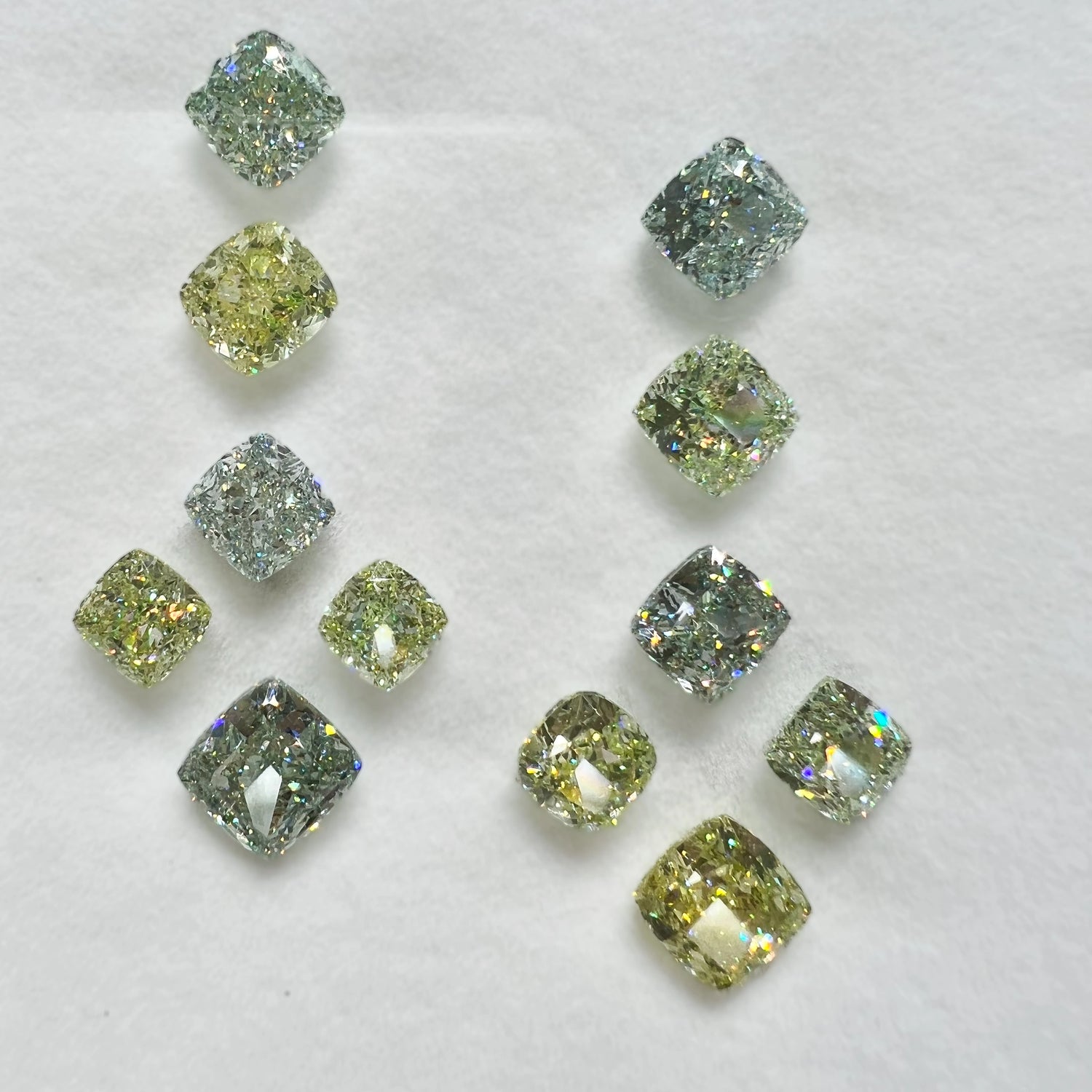 Fancy Green and Blue Diamond layout by Valentina Fine Jewellery Hong Kong. Global free shipping including USA and Dubai.