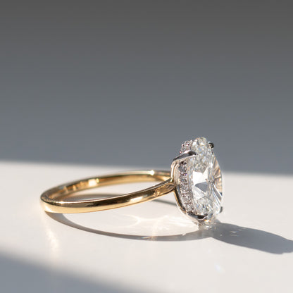 3 carat oval lab grown diamond engagement ring in gold and platinum by Valentina Fine Jewellery HK. Global free shipping including Australia, New Zealand and USA. Lab grown engagement rings are a popular choice for couples who wish to maximise the carat size of their ring.