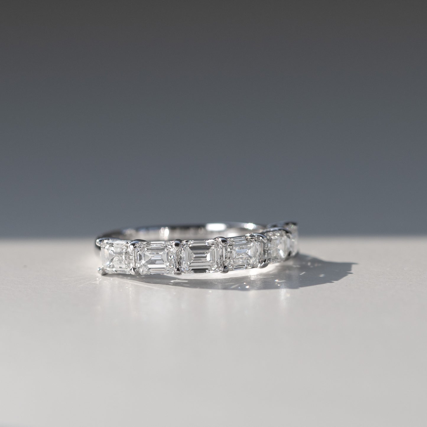 Emerald cut diamonds wedding band in platinum by Valentina Fine Jewellery Hong Kong. Global free shipping including USA, Australia, UK, Singapore and Taiwan.