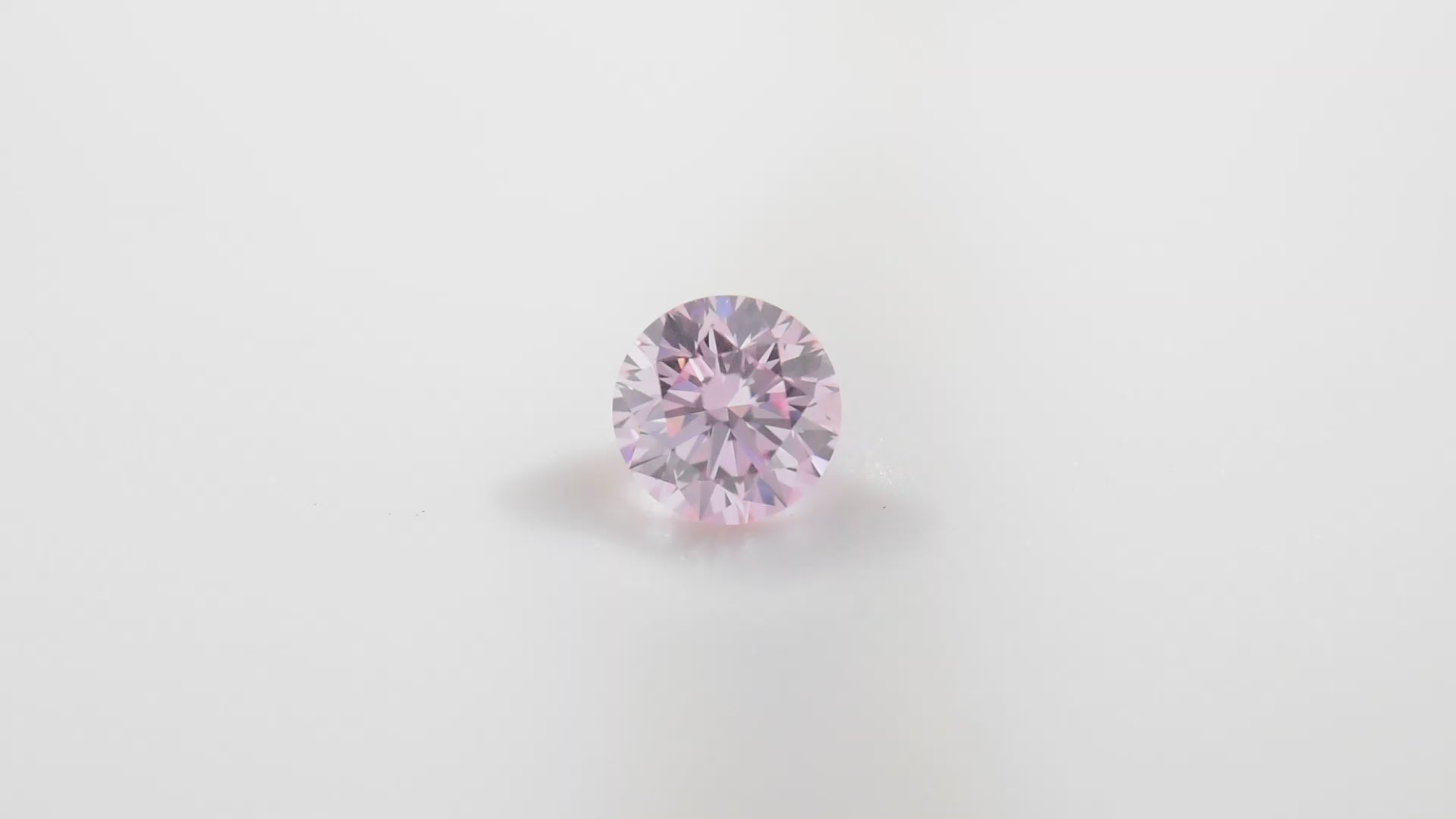 Beautiful and extremely rare natural Argyle pink diamond, 6PP certified pink diamond by Valentina Fine Jewellery Hong Kong. 