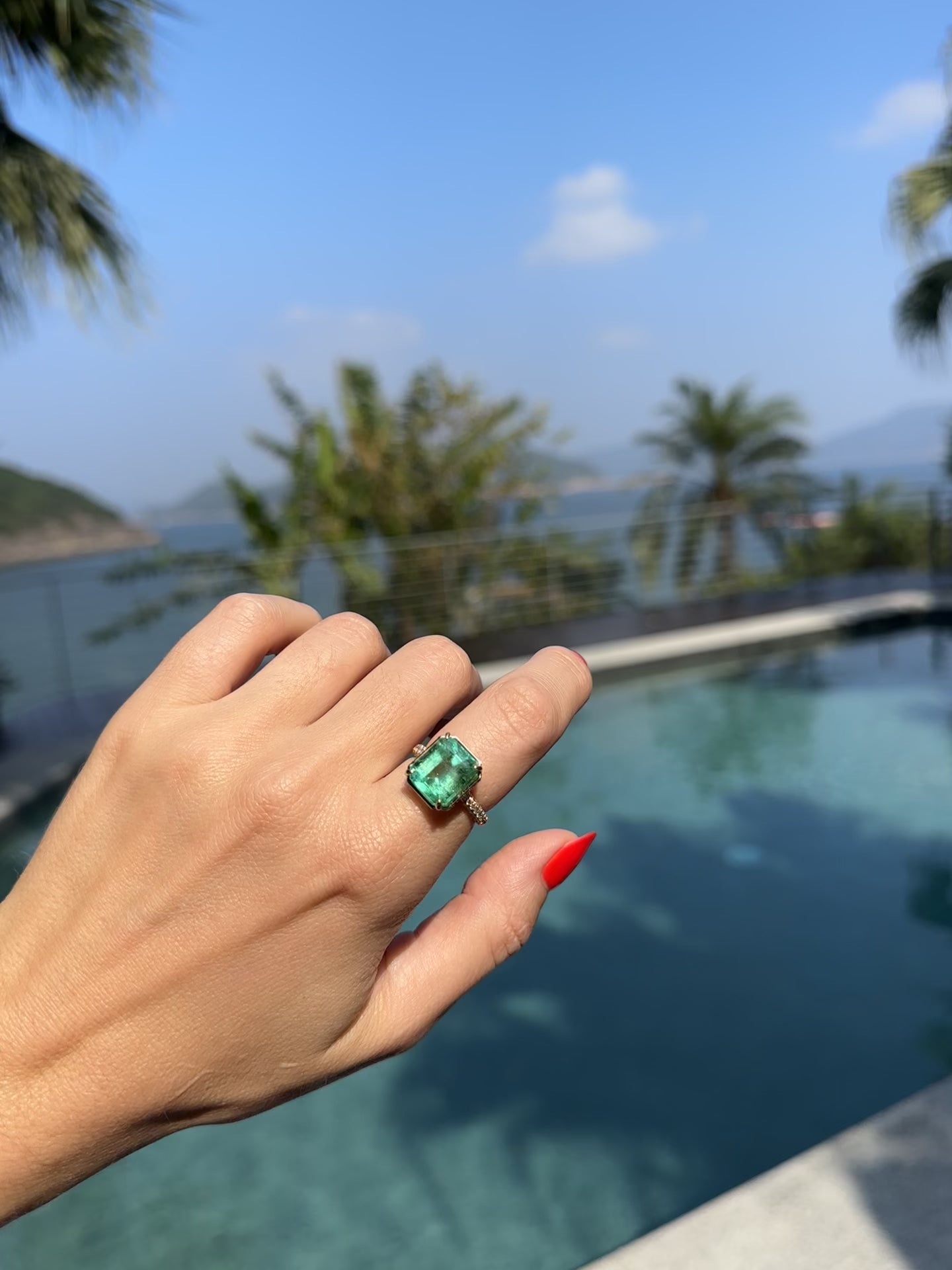 6 Carat  Emerald Ring With Diamonds in 18k gold by Valentina Fine Jewellery HK. Global free shipping including USA, Canada, USA and Singapore.