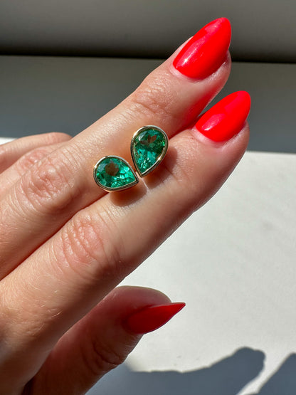 Colombian emerald bezel set earrings in 18k gold by Valentina Fine Jewellery Hong Kong. Free shipping to USA