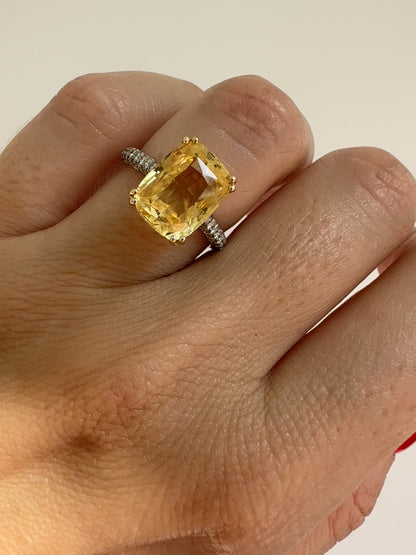 6 carat yellow sapphire and diamond engagement ring in 18k gold by Valentina Fine Jewellery Hong Kong. Global free shipping including USA, Australia, Canada, Singapore and Dubai