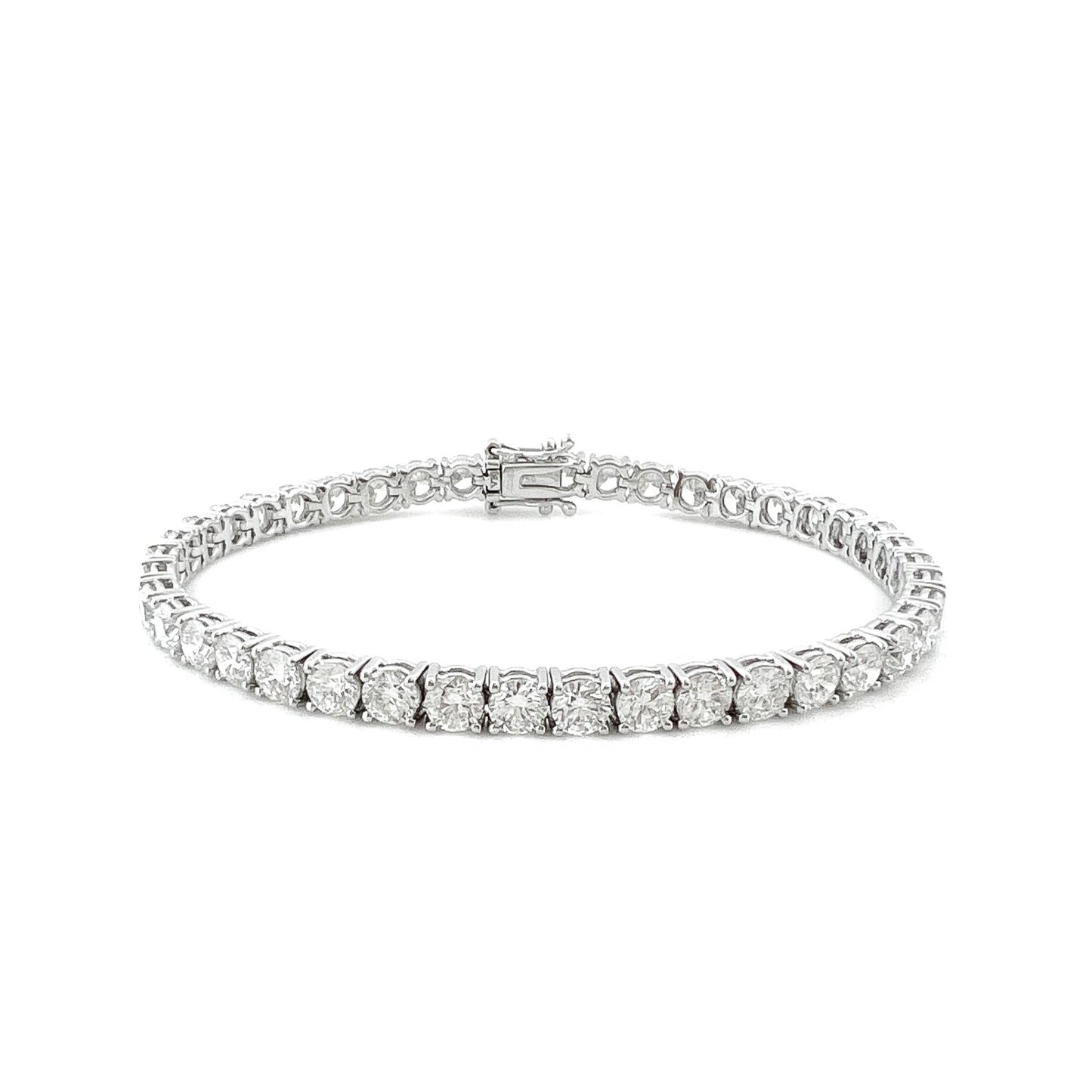 10 carat tennis bracelet, diamond tennis bracelet, high clarity tennis bracelet, 10ct bracelet, 10ct tennis bracelet, diamond bracelet, diamond jewellery, hong kong jewellery, white gold bracelet, 